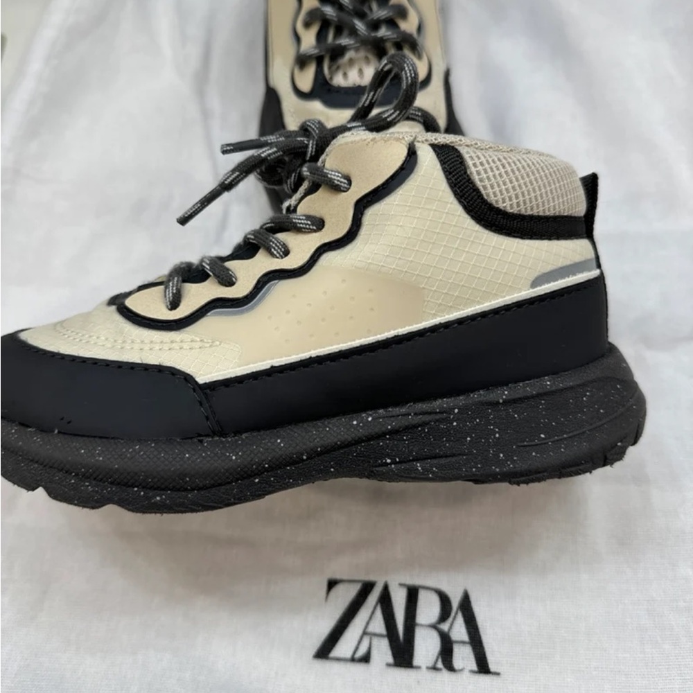ZARA Little boy hiking boot/ athletic shoe size 28- 11 1/2 Children’s